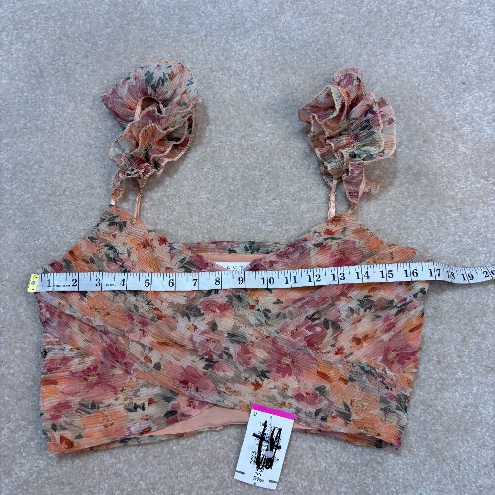 ASTR the Label Floral Ruffle Strap Plissé Crop Top - Size M - NWT - Picture 5 of 8